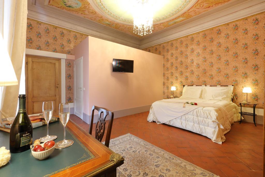 Dimora Bandinelli Bed & Breakfast Florence Room photo