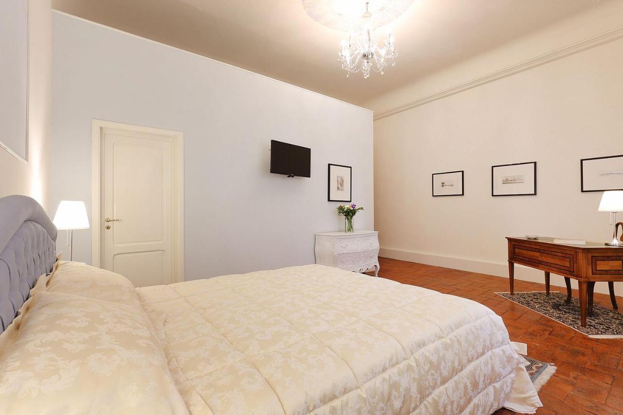 Dimora Bandinelli Bed & Breakfast Florence Exterior photo